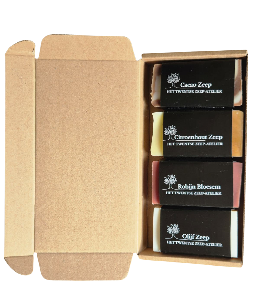 Artistieke compositie op natuursteen